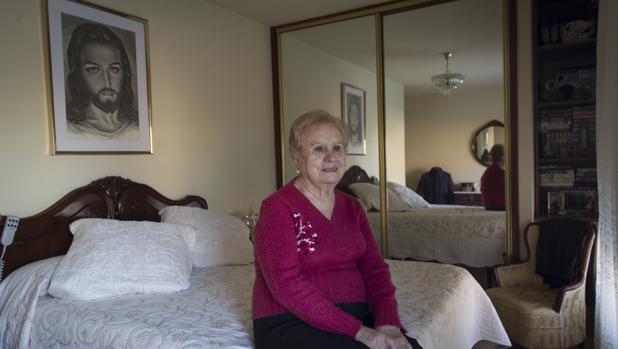 Siete de cada diez personas que viven solas en España son mujeres